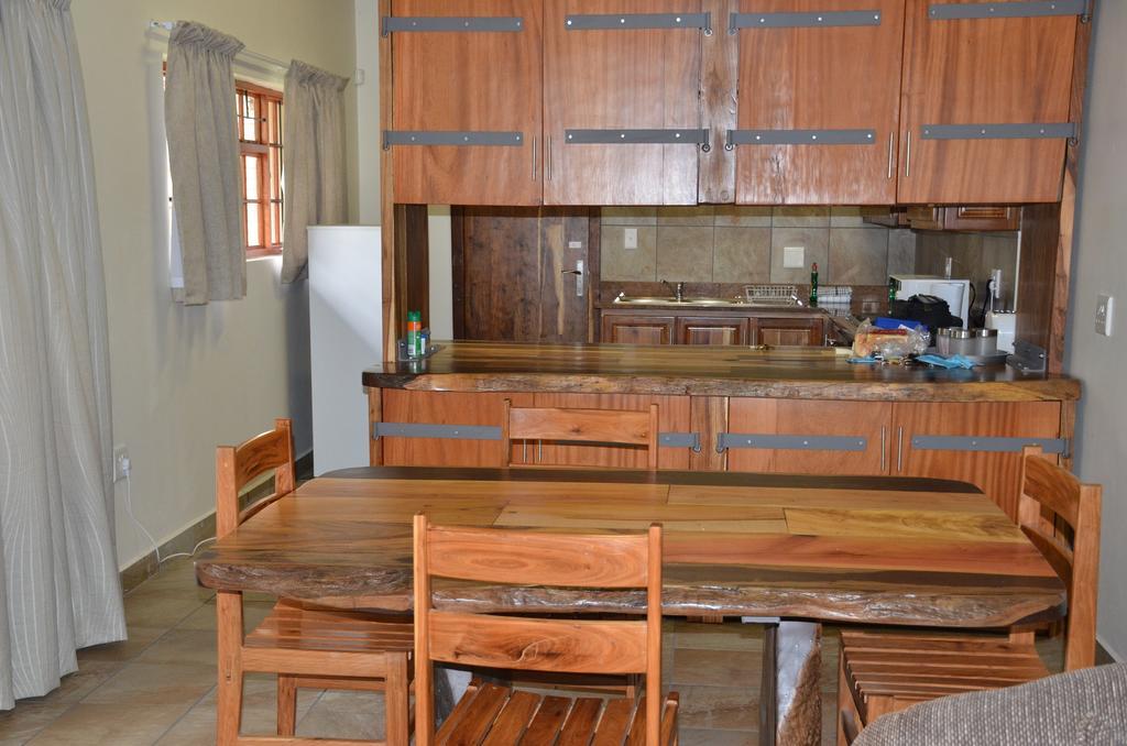 Stoep At Steenbok Self Catering Komatipoort Exterior foto
